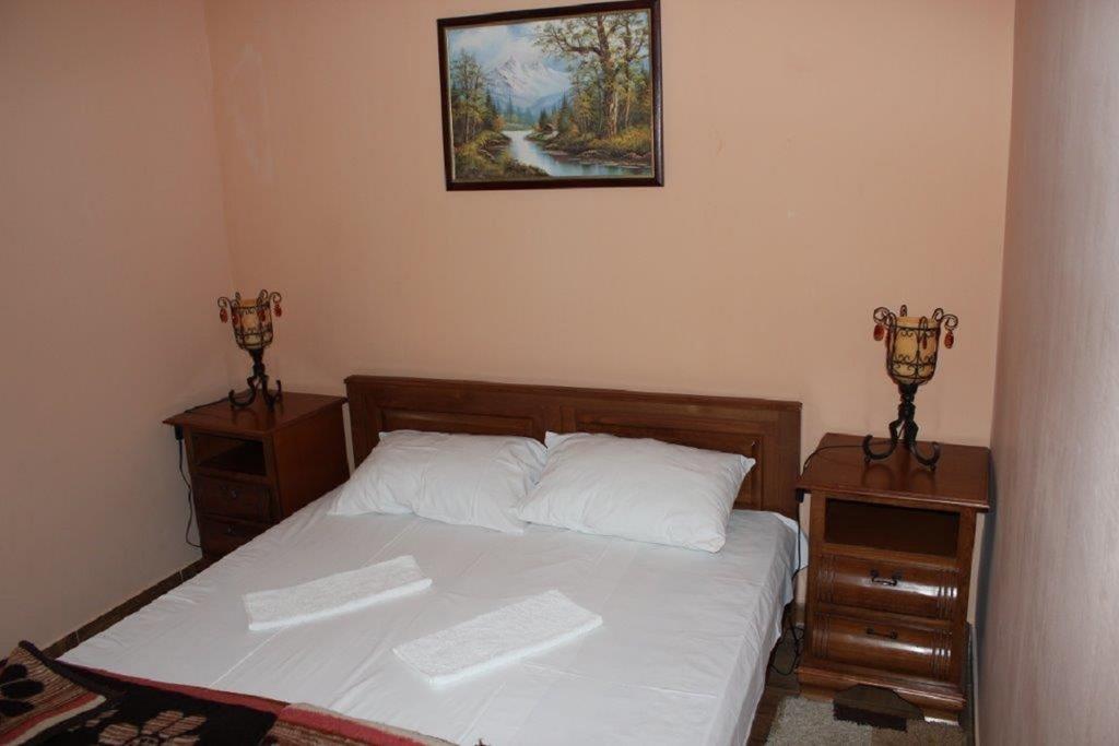Guest House Zlatibor Budva Quarto foto