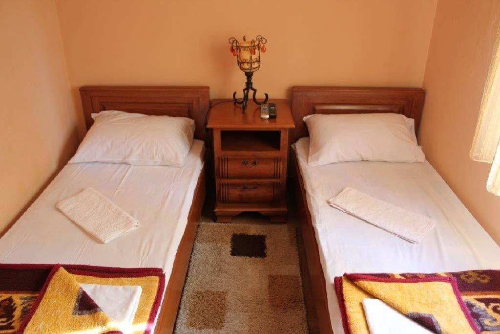 Guest House Zlatibor Budva Quarto foto